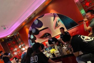 上海金山区山阳镇附近酒吧招聘包厢管家,不限身高